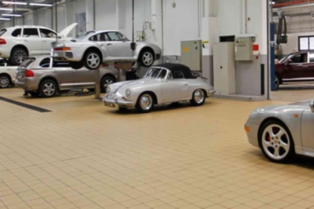 Practical Tips: Al Nabooda Automobiles Porsche Centre Dubai