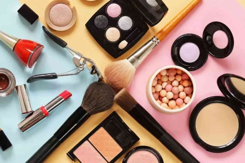Essential Makeup Tools Every Beginner Needs