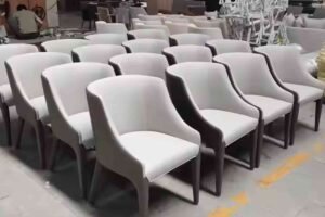 Are There Online Wholesale Stores for Restaurant Chairs?